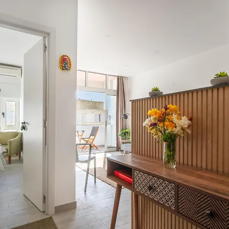 Sand, Sea & Sunshine Apartment